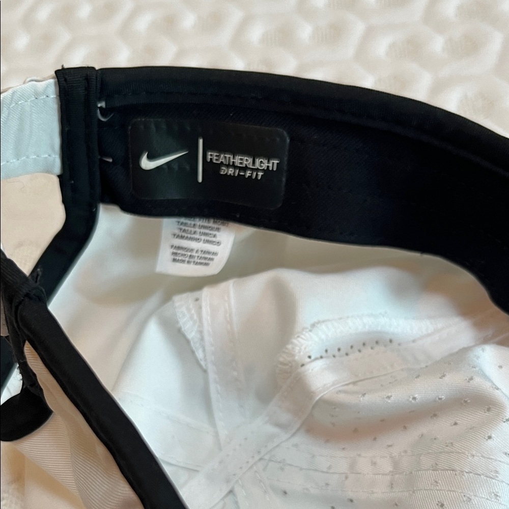 Nike White Team RMHC Running Hat - Picture 3 of 4